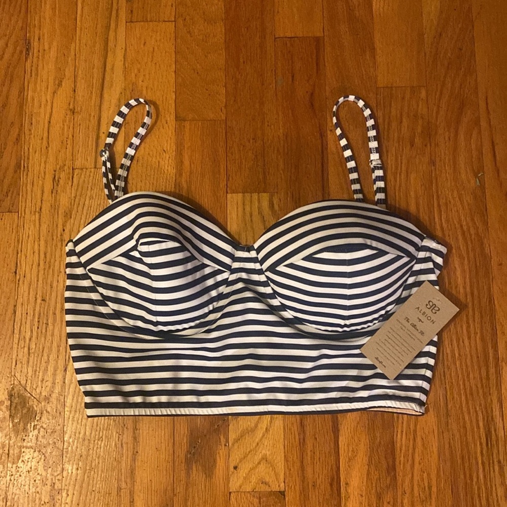 Albion Pana Stripe Pin- Up Swim Top Size XL NWT Navy/White Retail $88